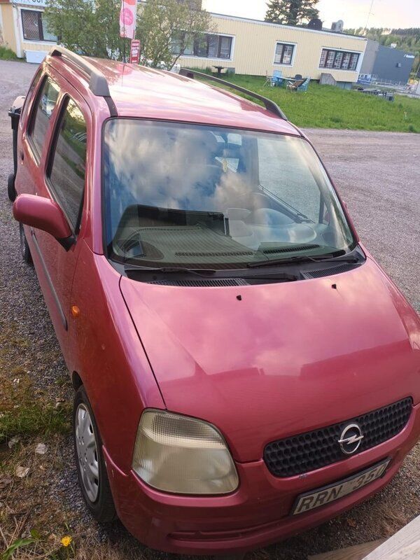Röd Begagnad 2000 Opel Agila Halvkombi | 14 000 kr (Bra pris) - Bild 1/4