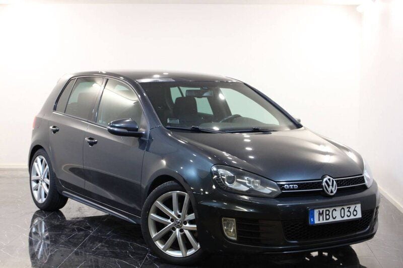 Mörkgrå (grå) Begagnad 2012 VW Golf VII GTD Halvkombi | 99 900 kr (Marknadspris) - Bild 1/4