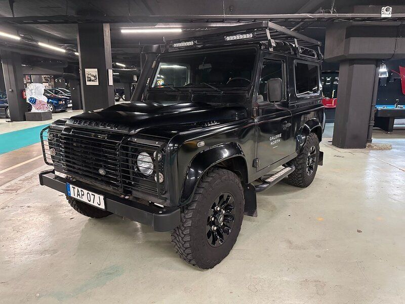 Vit Begagnad 2015 Land Rover Defender Black Edition SUV | 449 000 kr (Superpris) - Bild 1/4