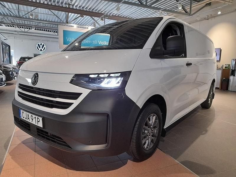 Vit Ny 2025 VW Transporter Van | 511 250 kr (Superpris) - Bild 1/4