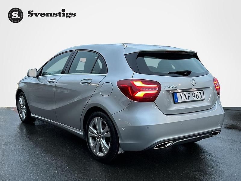 Begagnad Mercedes A180 109 HK (80 kW) 2017 Silver Kombi