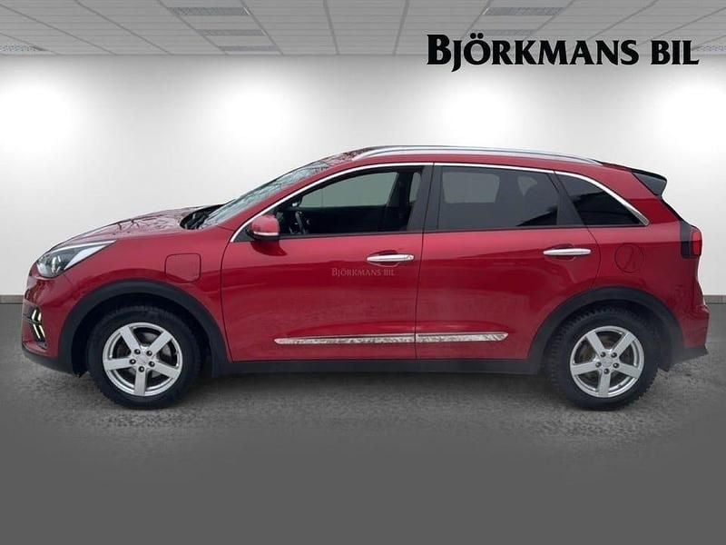 Begagnad Kia Niro Advance 105 HK (77 kW) 2019 Röd SUV