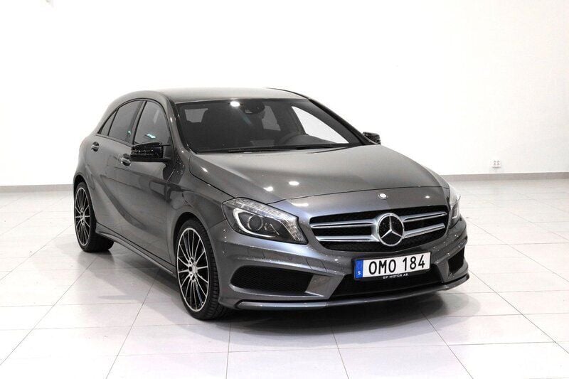 Mörkgrå Begagnad 2013 Mercedes A250 AMG Halvkombi | 179 900 kr (Marknadspris) - Bild 1/4