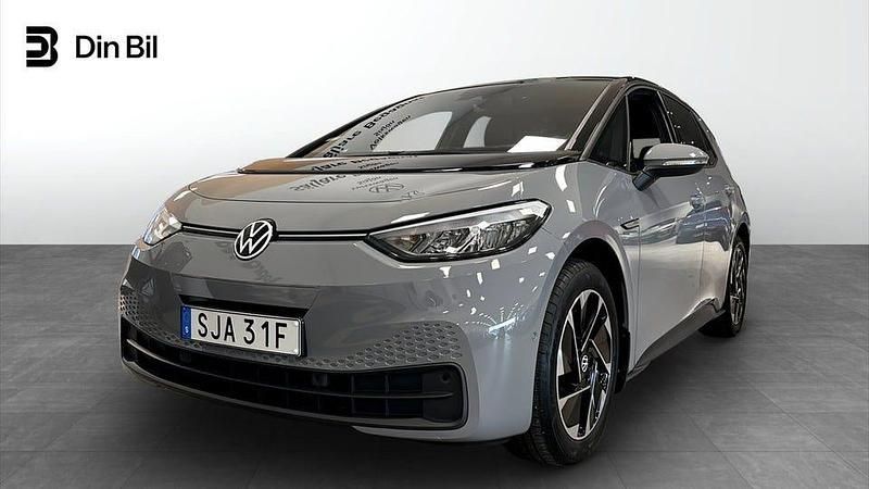 Grå Begagnad 2023 VW ID.3 Pro Performance Halvkombi | 299 900 kr (Marknadspris) - Bild 1/4