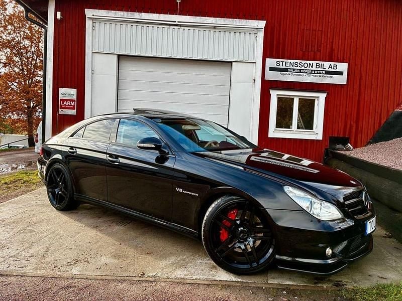 Svart Begagnad 2006 Mercedes CLS55 AMG AMG Sportkupé | 229 000 kr - Bild 1/4