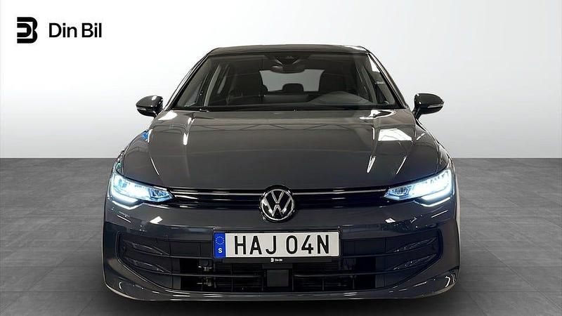 Begagnad VW Golf VIII 150 HK (110 kW) 2025 Dolphin grey metallic Halvkombi
