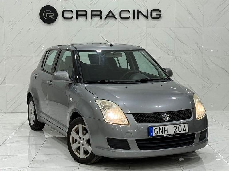 Begagnad Suzuki Swift 92 HK (67 kW) 2007 Silver Halvkombi