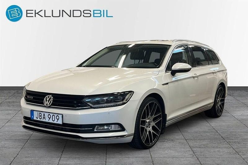 Vit Begagnad 2015 VW Passat GTS Kombi | 169 900 kr (Lite dyr) - Bild 1/4
