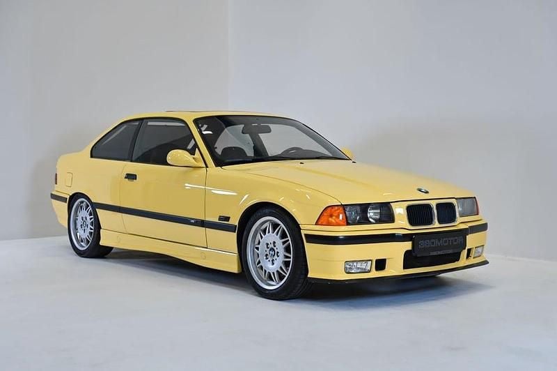Gul Begagnad 1993 BMW M3 Sportkupé | 299 900 kr - Bild 1/4