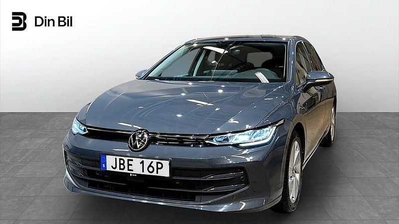 Begagnad VW Golf VIII Edition 150 HK (110 kW) 2025 Dolphin grey metallic Halvkombi