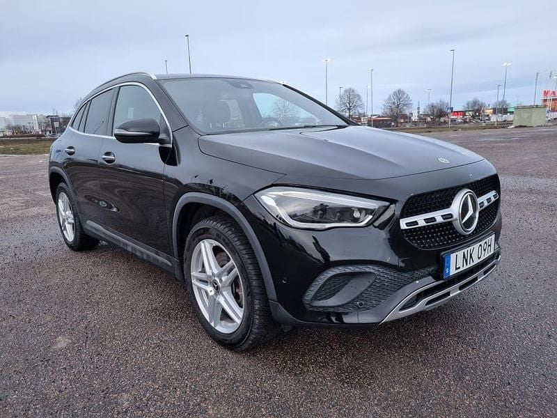 Begagnad Mercedes GLA250 218 HK (160 kW) 2021 SUV