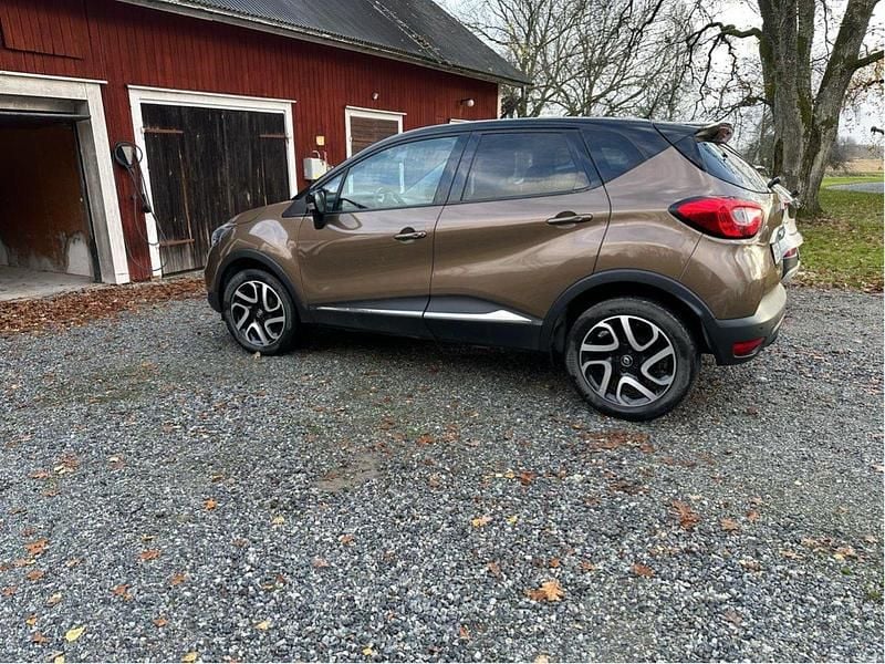 Begagnad 2017 Renault Captur SUV | 110 000 kr (Marknadspris) - Bild 1/3