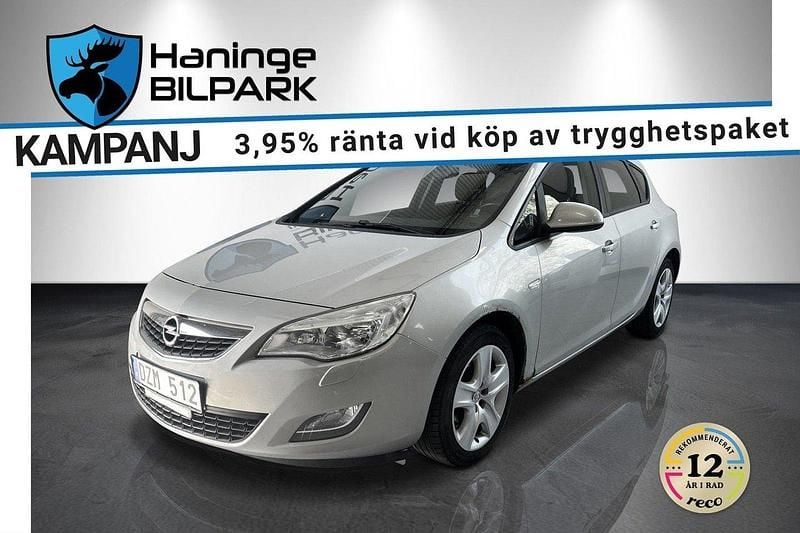 Grå Begagnad 2010 Opel Astra Enjoy Halvkombi | 49 995 kr (Marknadspris) - Bild 1/2