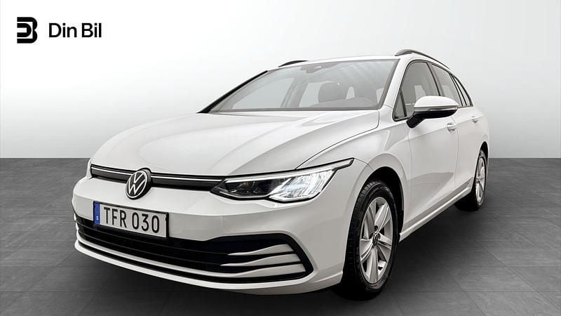 Vit Begagnad 2023 VW Golf VIII Kombi | 264 500 kr (Bra pris) - Bild 1/4