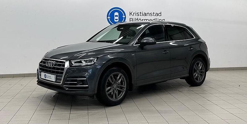 Grå Begagnad 2018 Audi Q5 S-Line SUV | 289 900 kr (Bra pris) - Bild 1/4