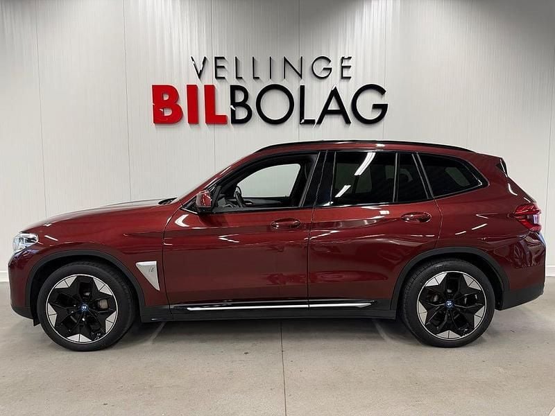 Begagnad BMW iX3 210 kW (286 HK) 2021 Röd SUV