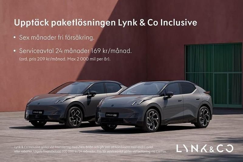 Begagnad Lynk & Co 02 202 kW (275 HK) 2025 Blå SUV