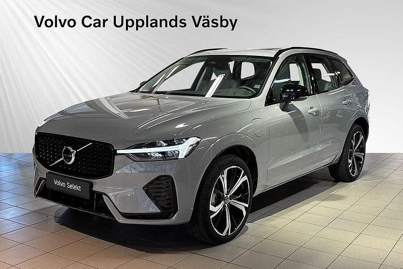 Grå Begagnad 2024 Volvo XC60 Plus SUV | 619 900 kr (Lite dyr) - Bild 1/3