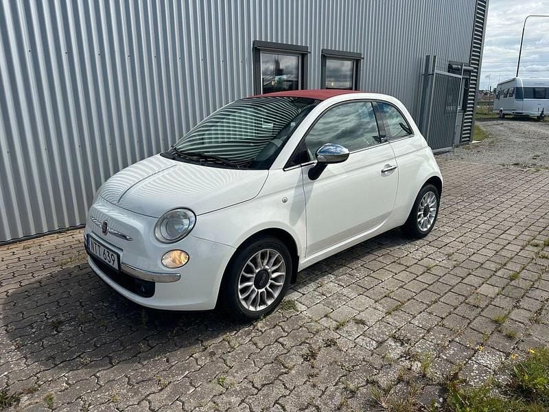 Vit Begagnad 2012 Fiat 500C Lounge Cab | 59 000 kr (Marknadspris) - Bild 1/4