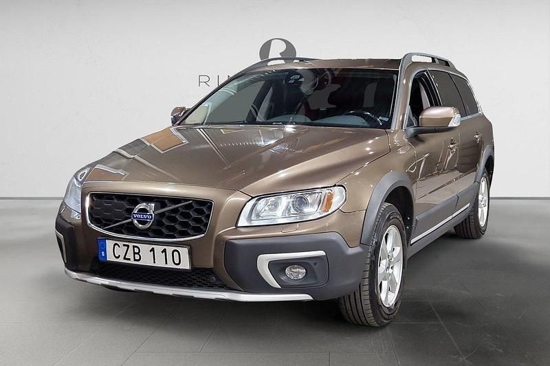 Brun Begagnad 2016 Volvo XC70 Summum SUV | 199 900 kr (Marknadspris) - Bild 1/3