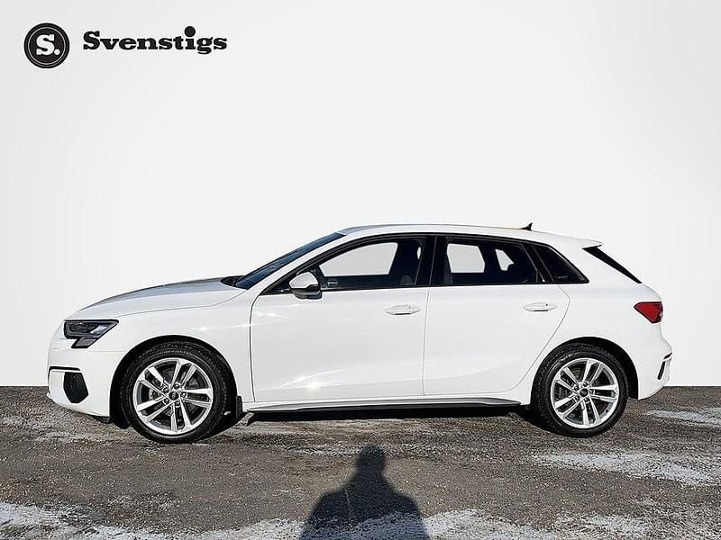 Begagnad Audi A3 Sportback Proline 150 HK (110 kW) 2023 Vit Halvkombi