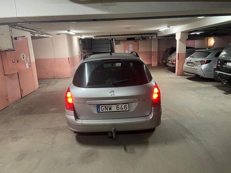 Begagnad Peugeot 308 SW 111 HK (81 kW) 2011 Kombi