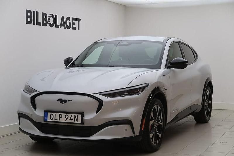 Begagnad Ford Mustang Mach-E Standard Range 275 kW (375 HK) 2022 Vit SUV