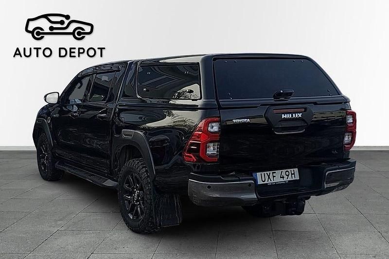 Begagnad Toyota HiLux 204 HK (150 kW) 2021 Svart Pickup