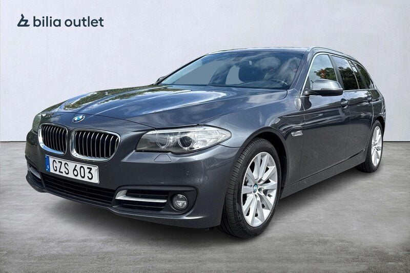 Grå Begagnad 2016 BMW 520 Kombi | 184 900 kr (Marknadspris) - Bild 1/4