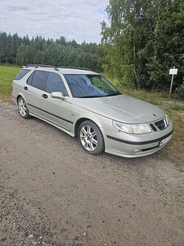 Gul Begagnad 2005 Saab 9-5 Vector Kombi | 7 000 kr (Superpris) - Bild 1/4