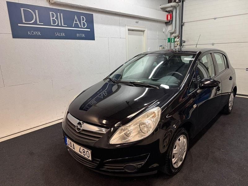Svart Begagnad 2009 Opel Corsa Halvkombi | 37 000 kr (Marknadspris) - Bild 1/3