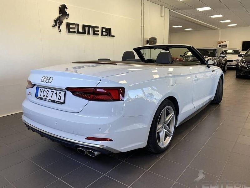 Begagnad Audi S5 354 HK (260 kW) 2018 Glaciär vit metallic Sportkupé