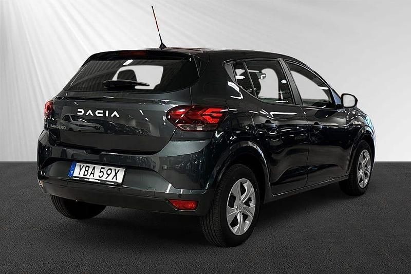 Begagnad Dacia Sandero Essentiel 91 HK (66 kW) 2022 Grå Halvkombi