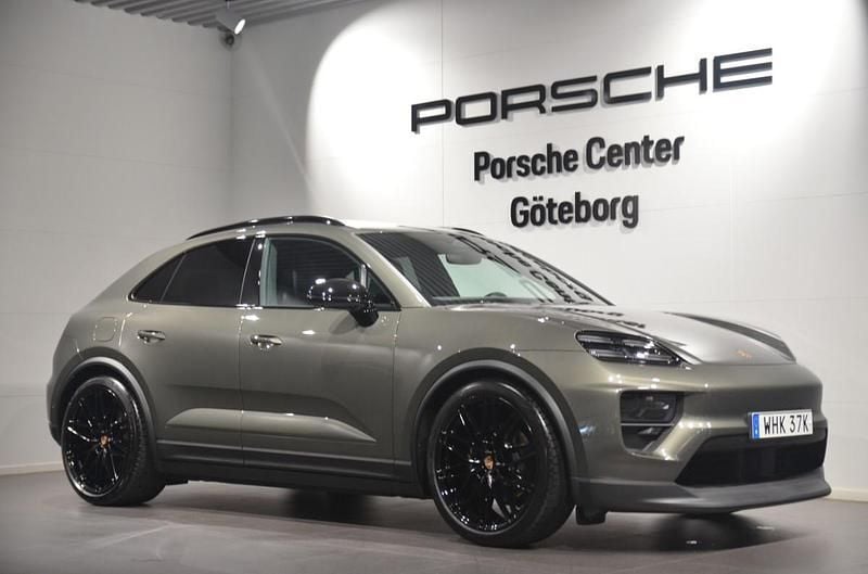 Ny Porsche Macan 300 kW (408 HK) 2025 Grön (green) SUV