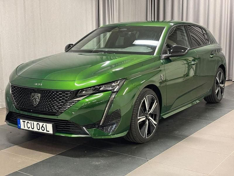 Grön Begagnad 2022 Peugeot 308 GT Halvkombi | 234 800 kr (Marknadspris) - Bild 1/4