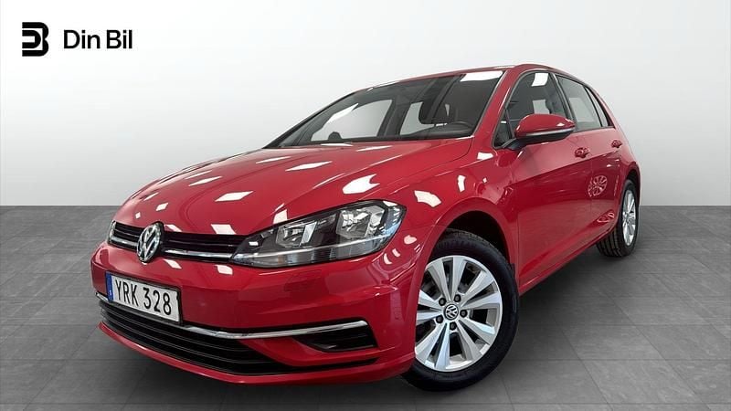 Begagnad VW Golf VII 110 HK (80 kW) 2017 Röd Halvkombi
