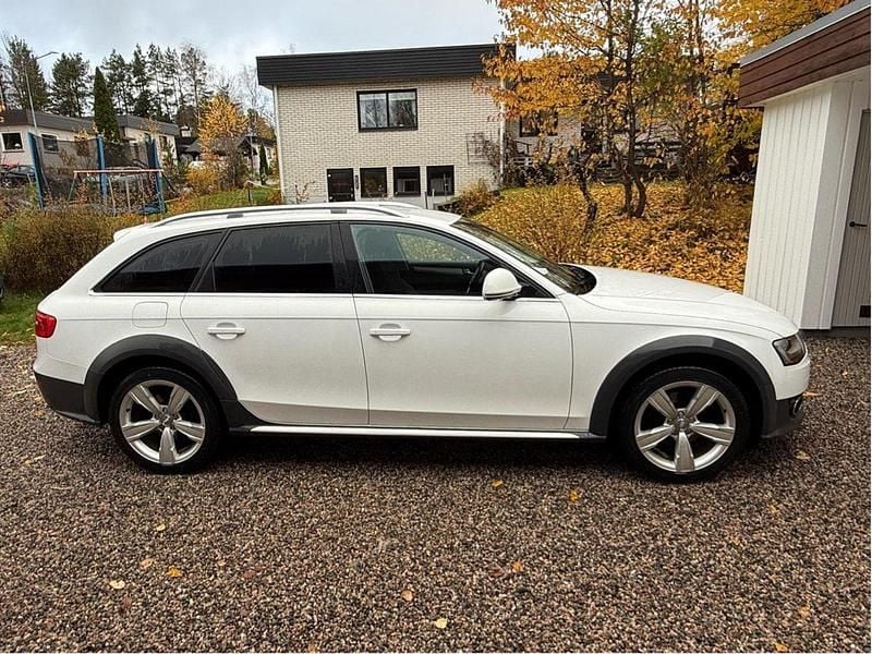 Vit Begagnad 2015 Audi A4 Allroad Kombi | 89 000 kr (Bra pris) - Bild 1/4