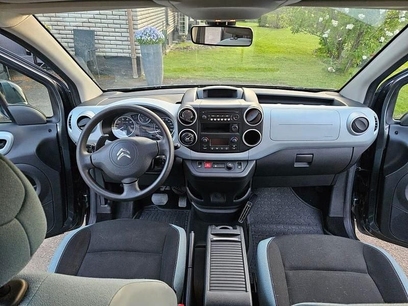 Begagnad Citroën Berlingo 92 HK (67 kW) 2015 Minibuss