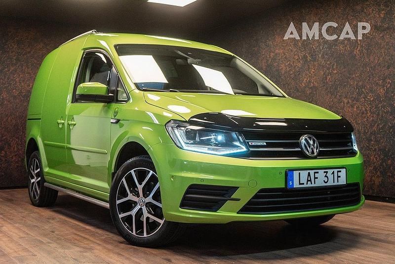 Grön Begagnad 2019 VW Caddy Edition Minibuss | 279 500 kr (Dyr) - Bild 1/4