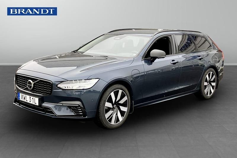 Mörkblå (blå) Begagnad 2025 Volvo V90 Plus Kombi | 479 900 kr (Bra pris) - Bild 1/4