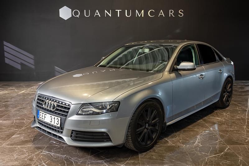 Begagnad Audi A4 2010 Grå Sedan