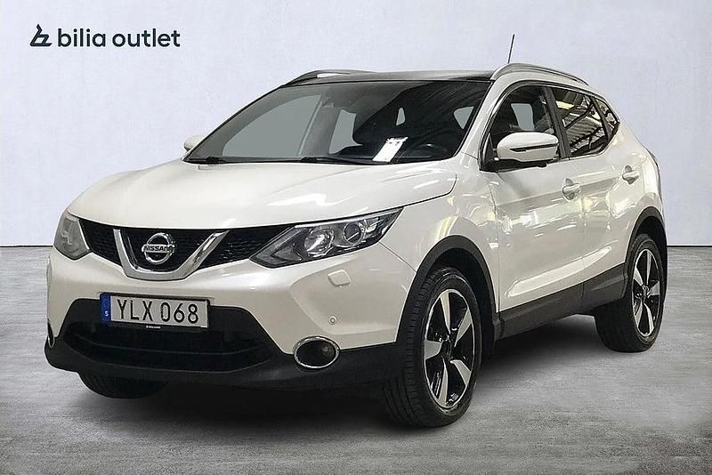 Vit Begagnad 2017 Nissan Qashqai 360º SUV | 109 900 kr (Marknadspris) - Bild 1/4
