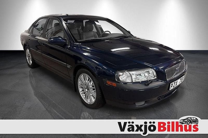 Mörkblå Begagnad 1999 Volvo S80 Sedan | 44 900 kr (Marknadspris) - Bild 1/4