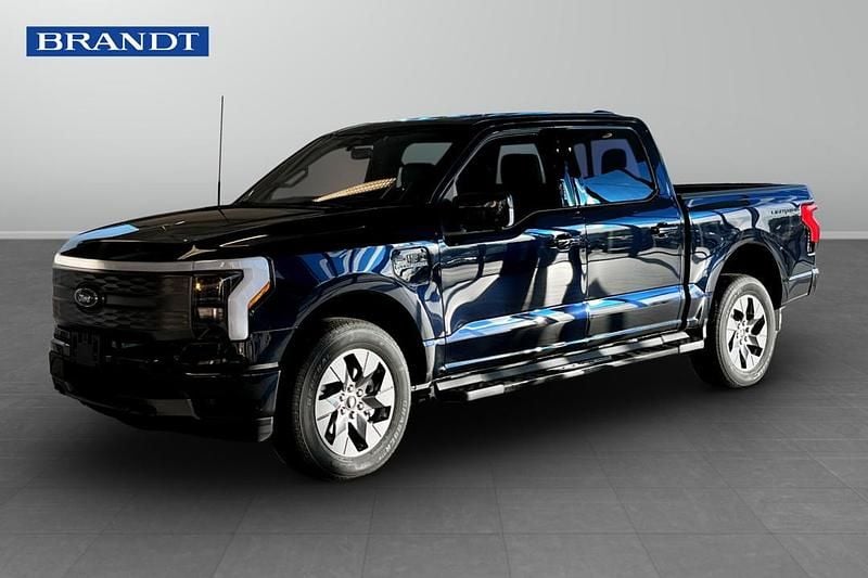 Blå Begagnad 2023 Ford F-150 Standard Range Pickup | 1 118 750 kr - Bild 1/4