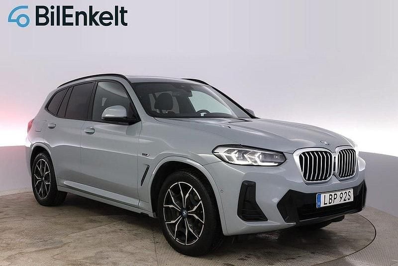 Grå Begagnad 2021 BMW X3 Shadowline SUV | 448 900 kr (Marknadspris) - Bild 1/4
