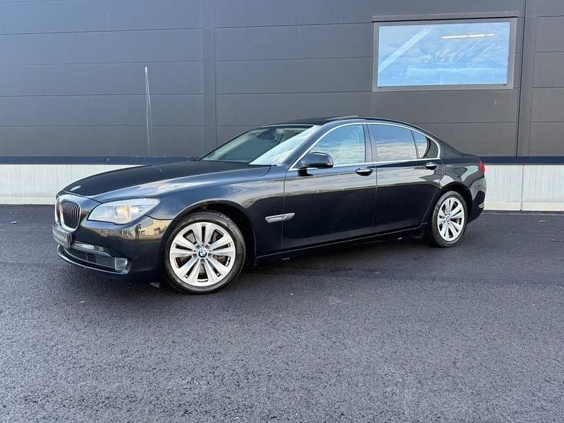 Begagnad BMW 730 245 HK (180 kW) 2011 Svart Sedan