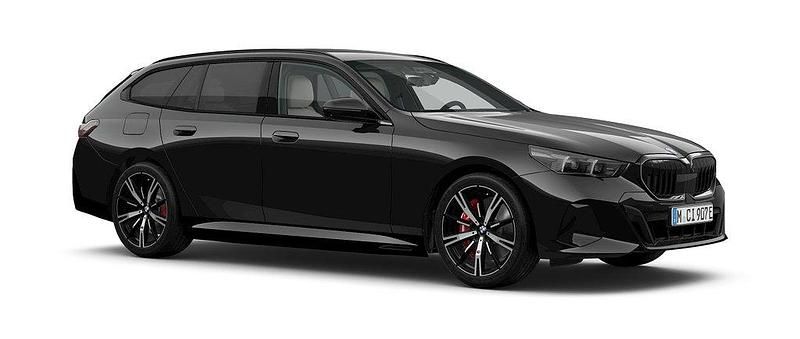 Svart Ny 2025 BMW 550e Comfort Edition Kombi | 1 000 900 kr (Marknadspris) - Bild 1/3