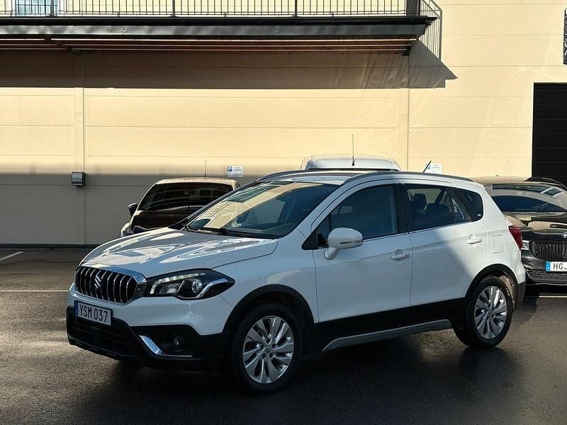 Vit Begagnad 2018 Suzuki SX4 S-Cross SUV | 114 900 kr - Bild 1/4