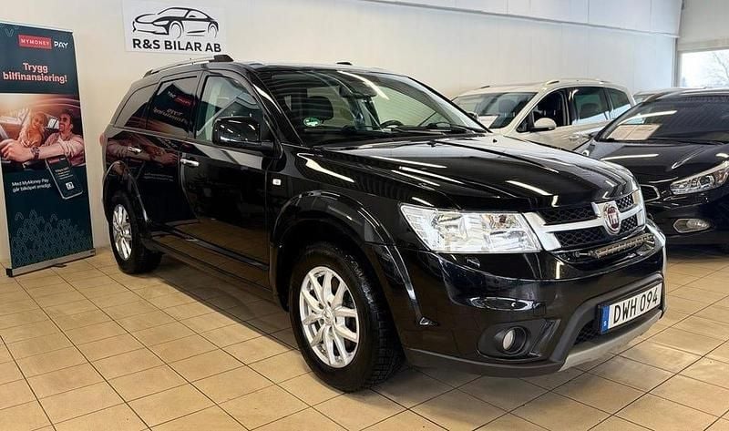 Begagnad Fiat Freemont Sport 170 HK (125 kW) 2015 Svart SUV