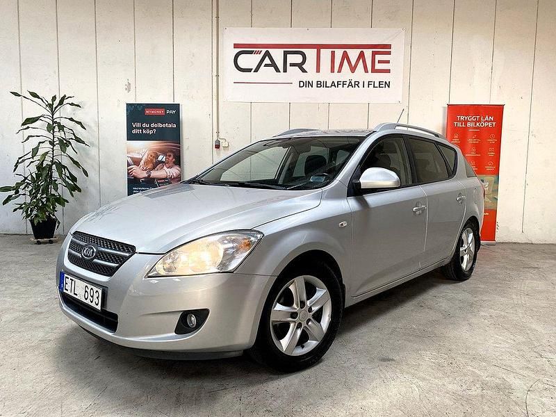 Silver Begagnad 2007 Kia Ceed Sportswagon EX Kombi | 39 900 kr (Marknadspris) - Bild 1/4